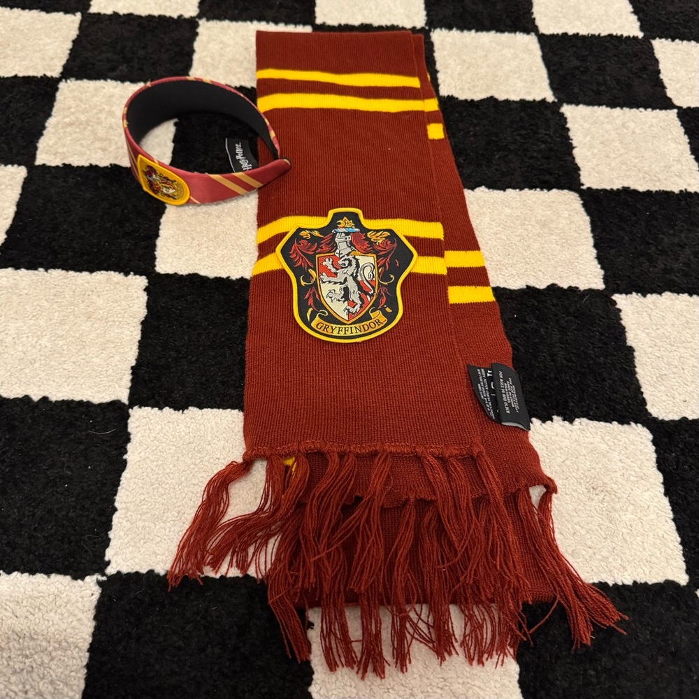 Harry Potter Gryffindor Scarf & Headband Set